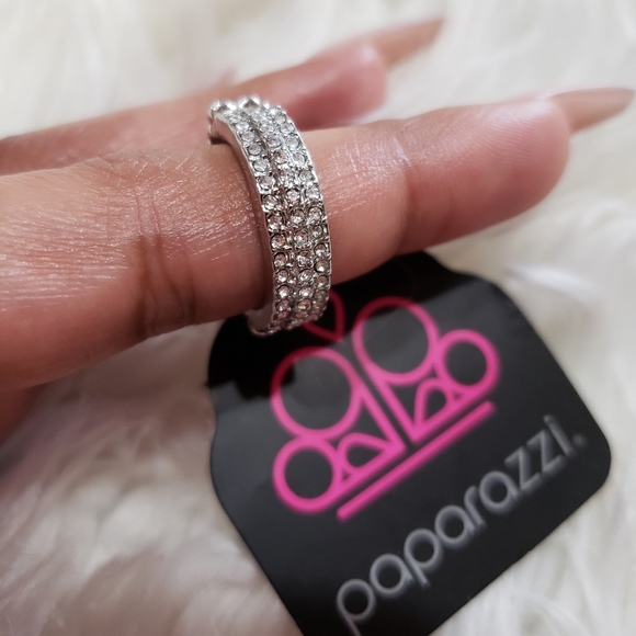 Paparazzi silver 3 row rhinestone ring - Picture 2 of 8